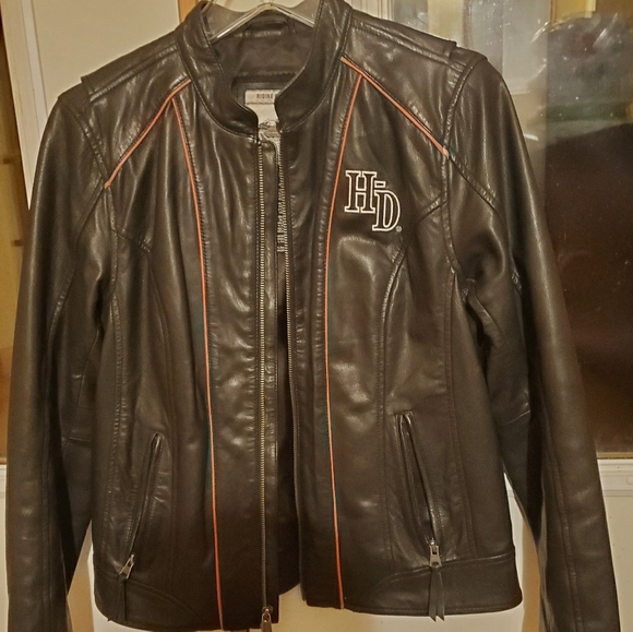 Ladies New Harley Davidson Genuine Leather Jacket - Picture 1 of 2